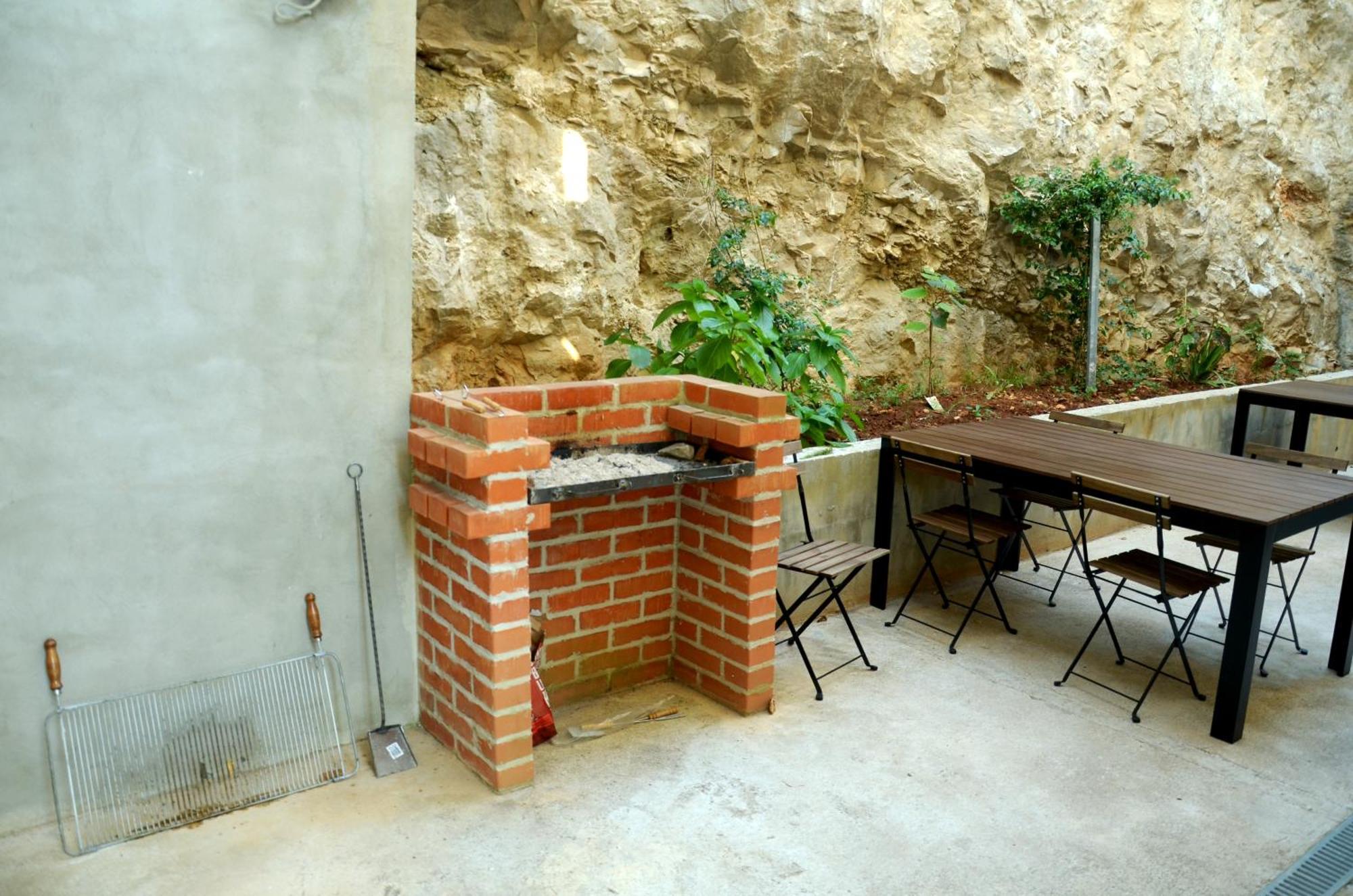 Lozna Apartma *